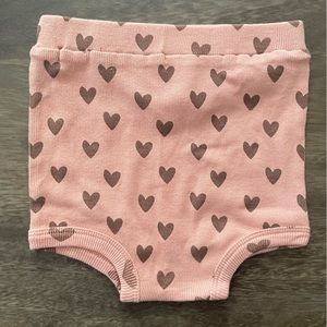 KATE QUINN Bloomers Hearts